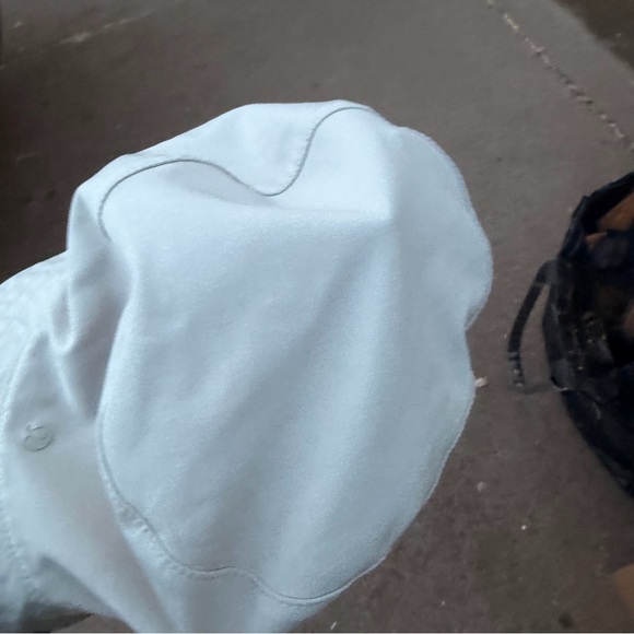 Lululemon Athletica reversible Bucket Hat - Picture 6 of 6